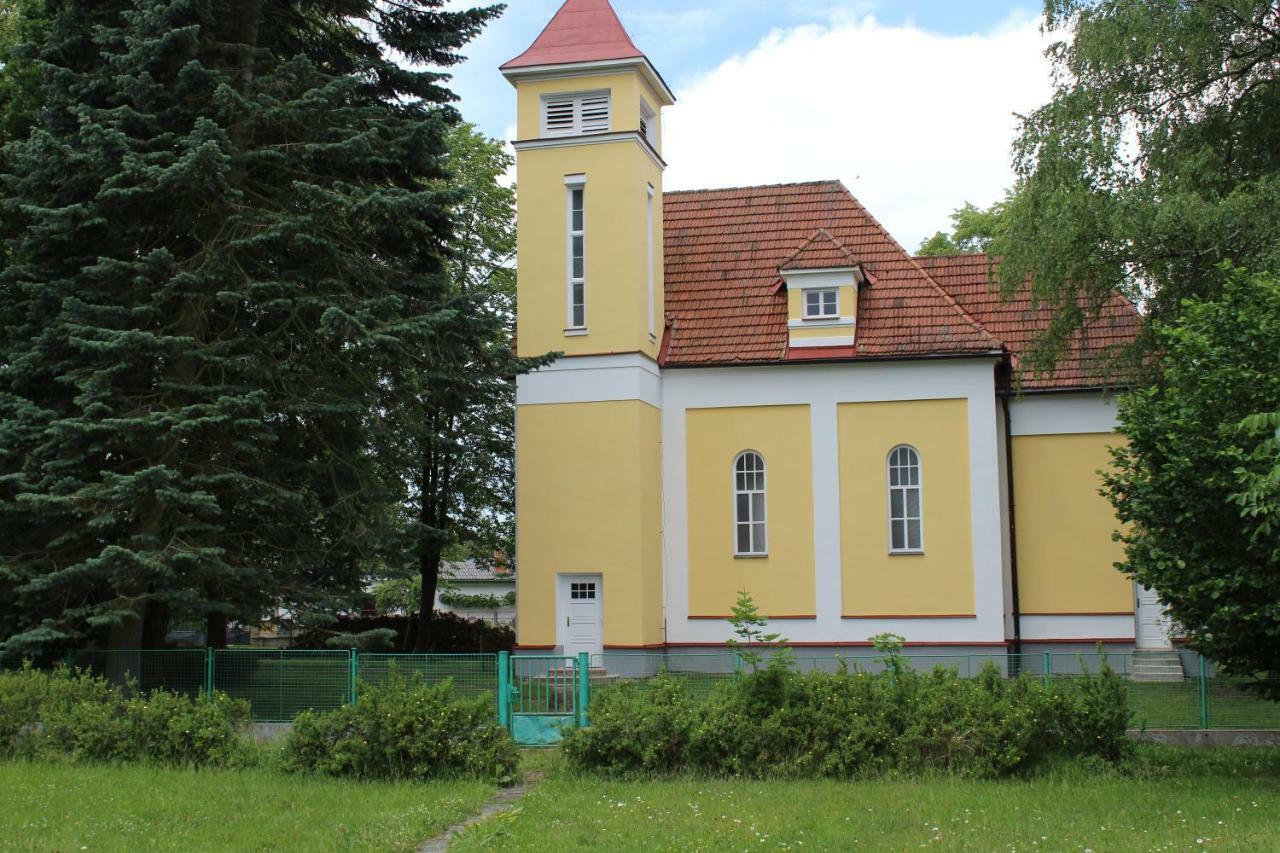 Ubytovani Ve Stodole Straz nad Nezarkou Exterior photo